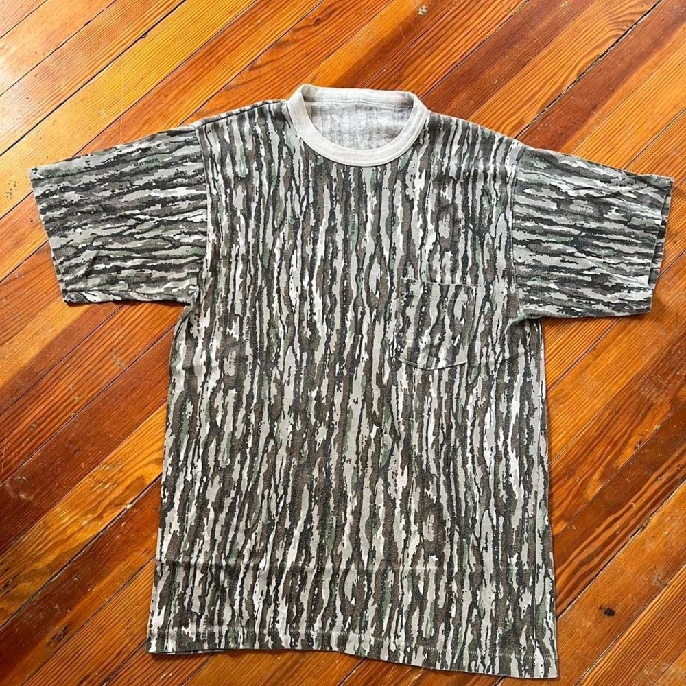 1990s Real Tree AOP Camo Shirt size M